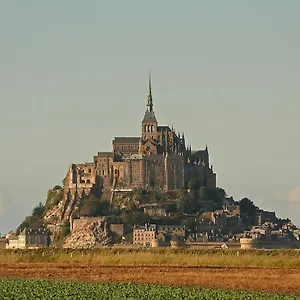 https://gite-a-19-km-du-mont-st-michel.inbrittany.com