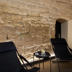 https://les-theatres.fr-paris.fr